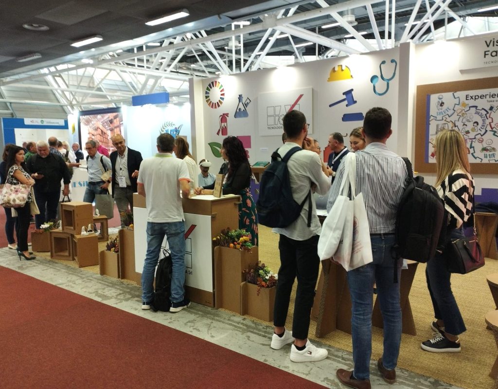 allestimento in cartone per fiera