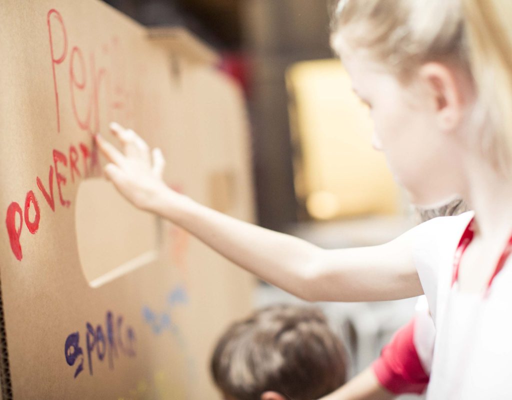 allestimento spazio didattico biennale venezia