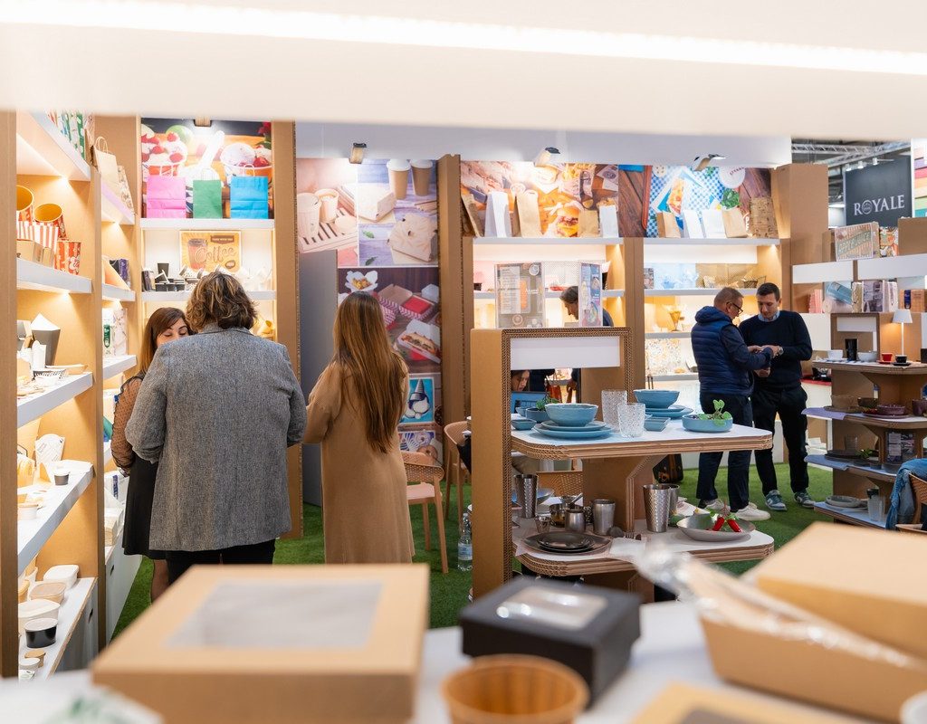 allestire stand per fiera in cartone