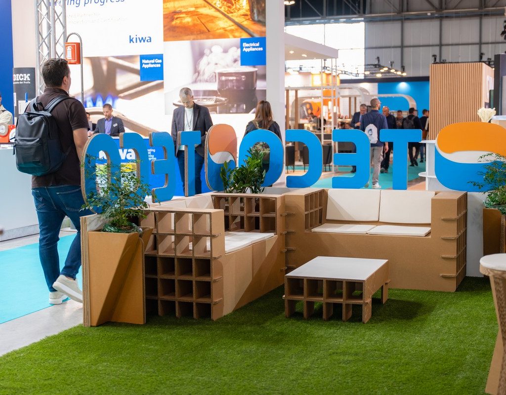 arredi per eventi e fiere in cartone naturale